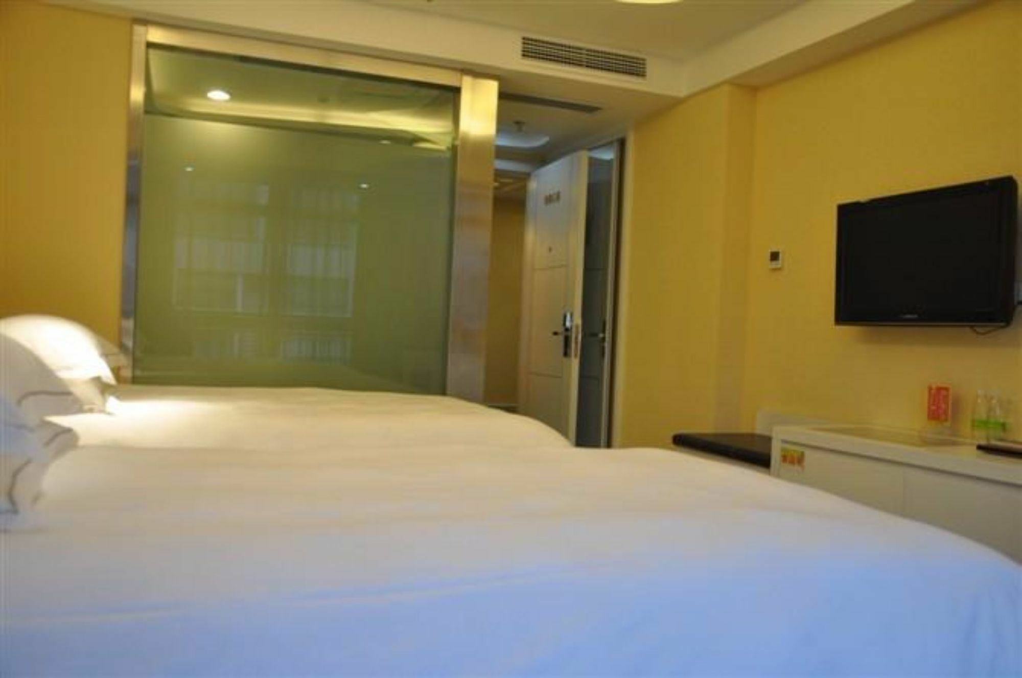 Yiwu Ruifeng Hotel Exterior foto